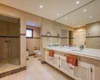 Rynek wtórny - apartment - Marbella - Puerto Banús