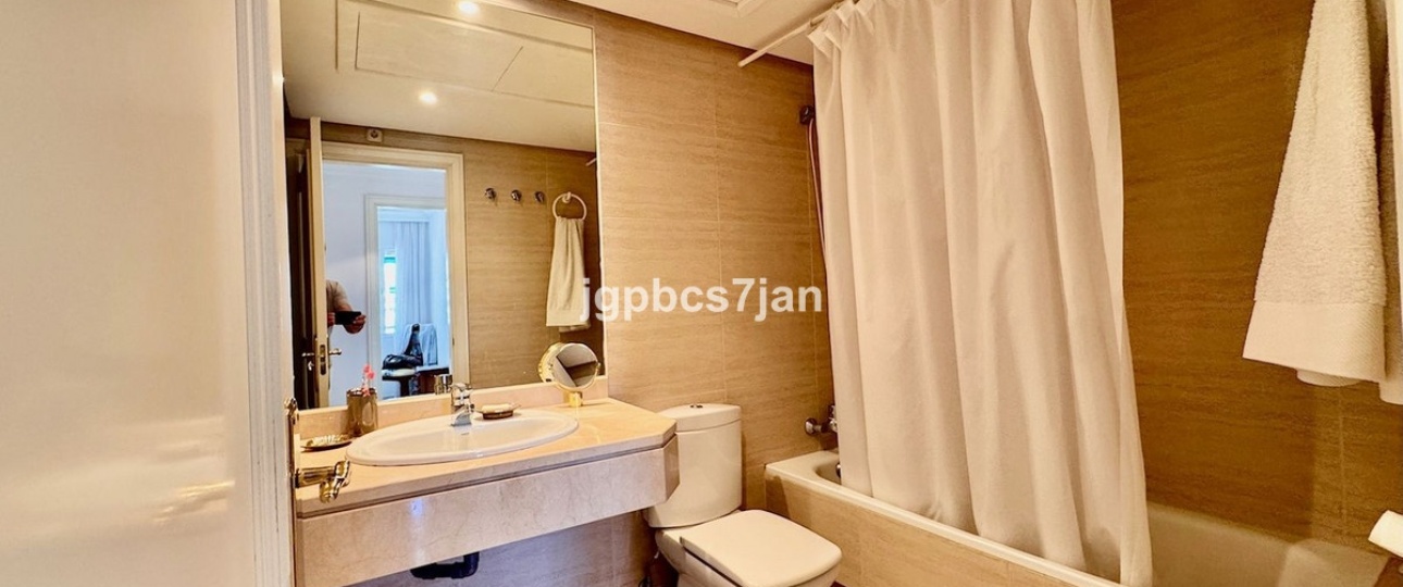 Rynek wtórny - apartment - Marbella - Puerto Banús