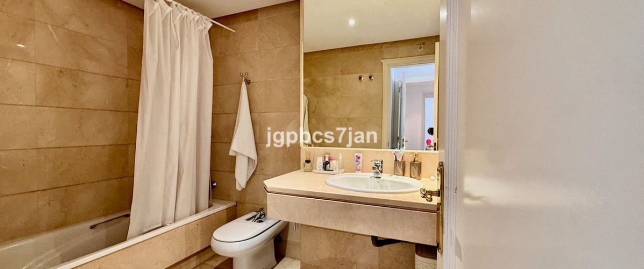 Rynek wtórny - apartment - Marbella - Puerto Banús