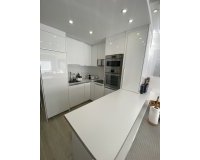 Rynek wtórny - apartment - Marbella - Puerto Banús