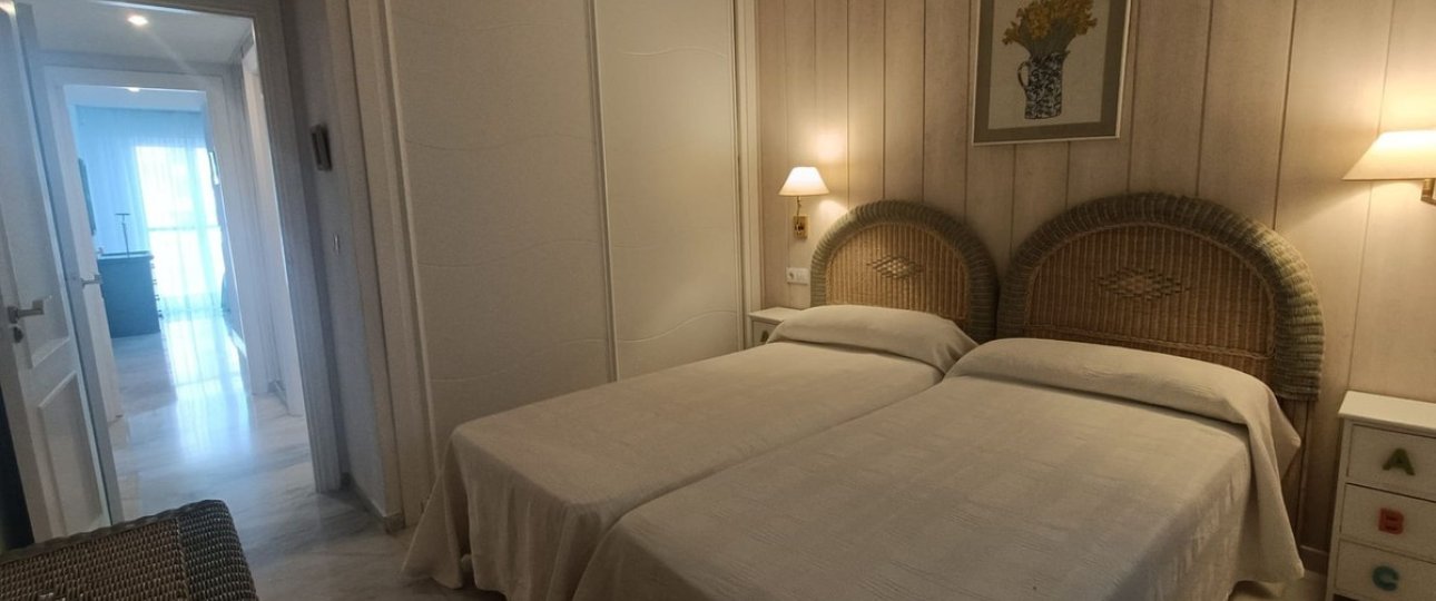 Rynek wtórny - apartment - Marbella - Puerto Banús
