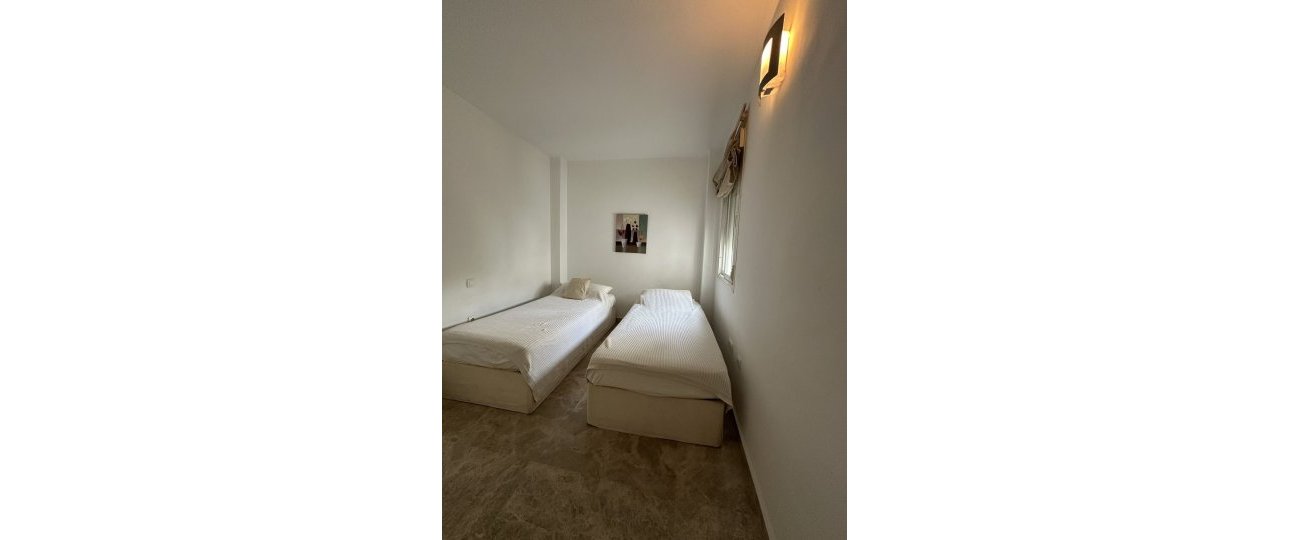 Rynek wtórny - apartment - Marbella - Puerto Banús