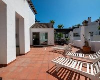 Rynek wtórny - apartment - Marbella - Puerto Banús