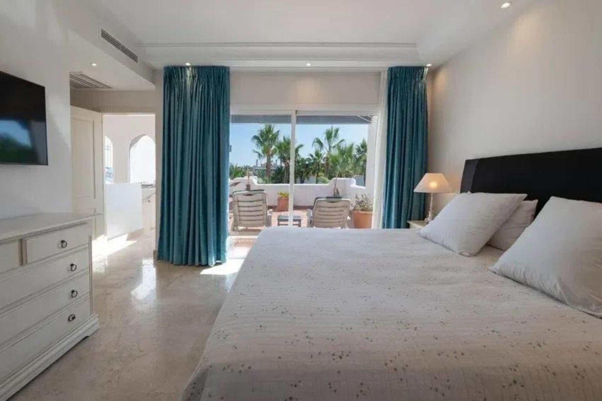 Rynek wtórny - apartment - Marbella - Puerto Banús