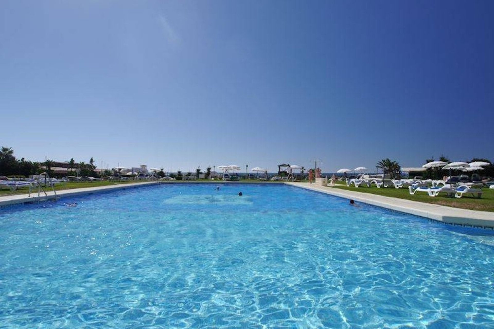 Rynek wtórny - apartment - Marbella - Puerto de Cabopino