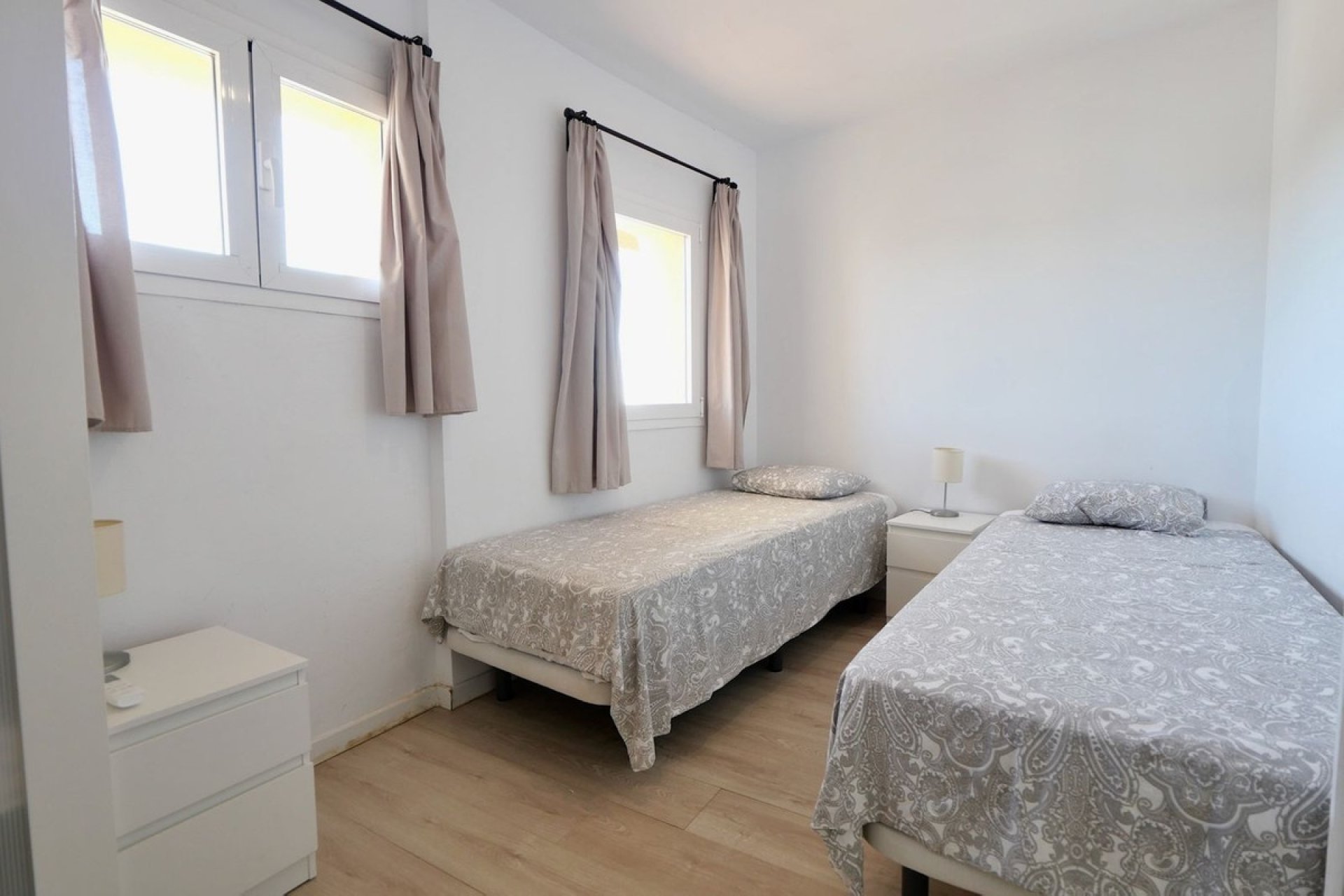 Rynek wtórny - apartment - Marbella - Puerto de Cabopino