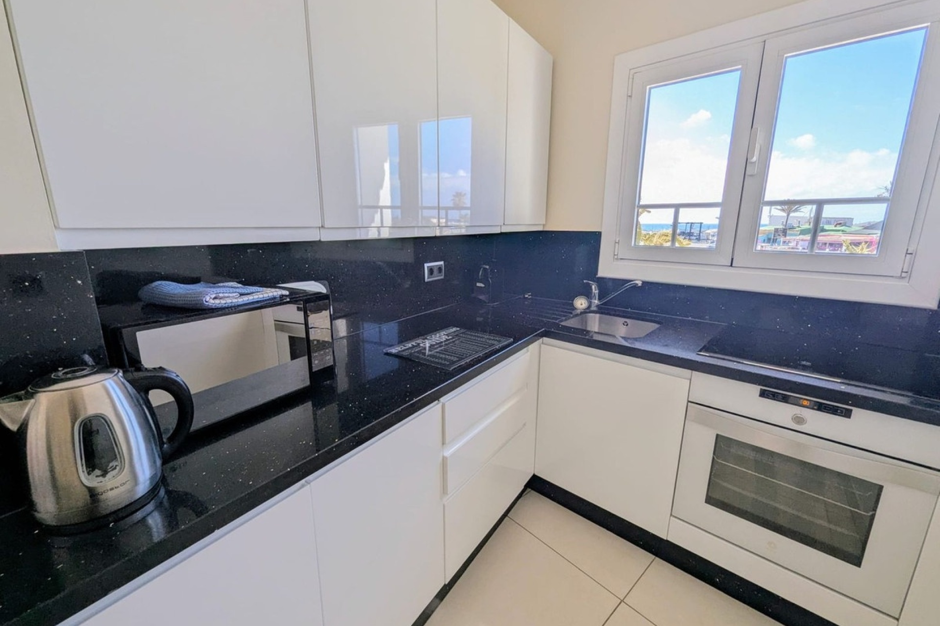 Rynek wtórny - apartment - Marbella - Puerto de Cabopino
