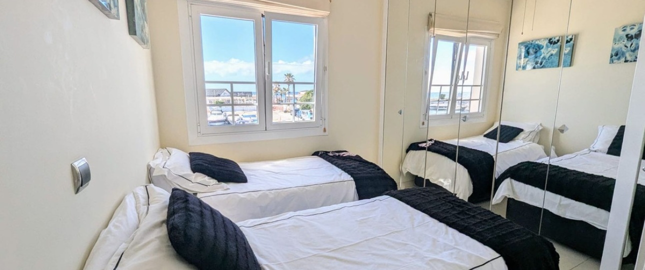 Rynek wtórny - apartment - Marbella - Puerto de Cabopino