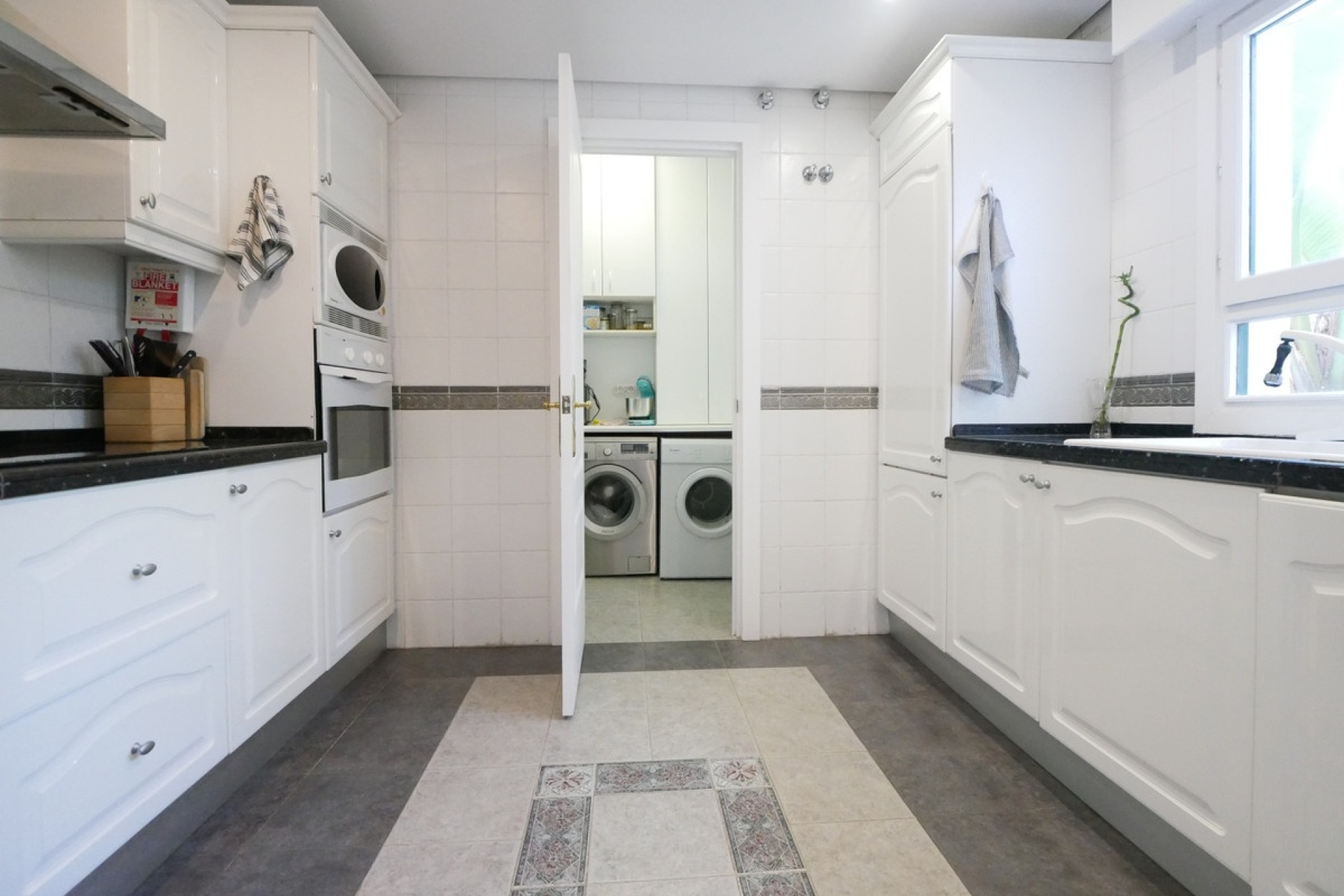 Rynek wtórny - apartment - Marbella - Puerto de Cabopino