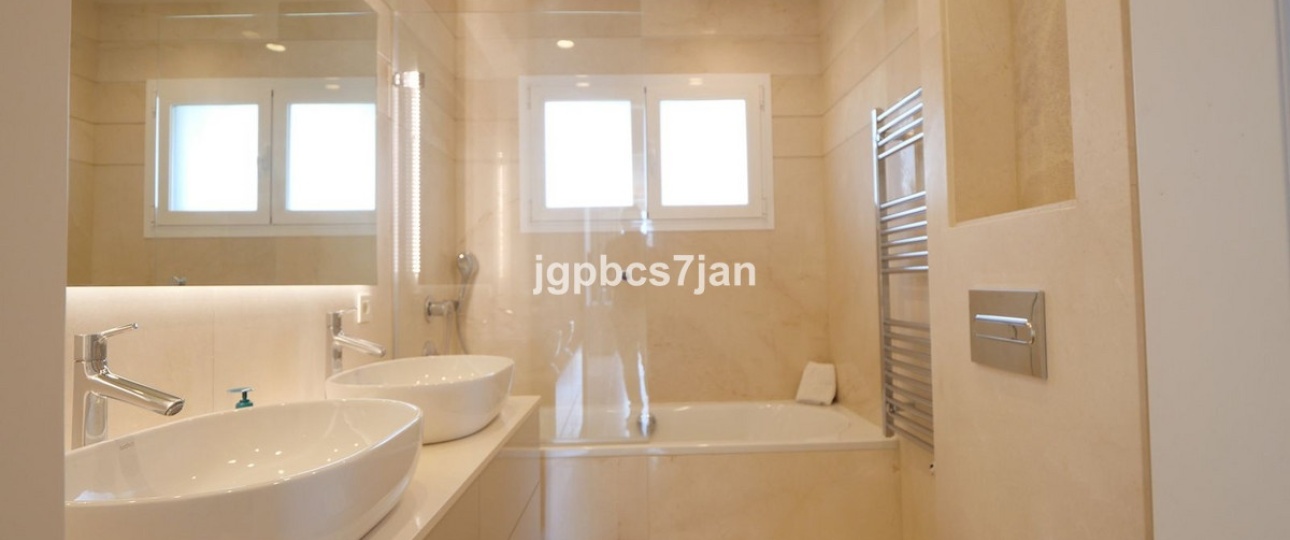 Rynek wtórny - apartment - Marbella - Puerto de Cabopino