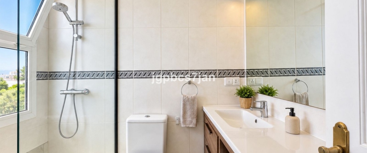 Rynek wtórny - apartment - Marbella - Puerto de Cabopino