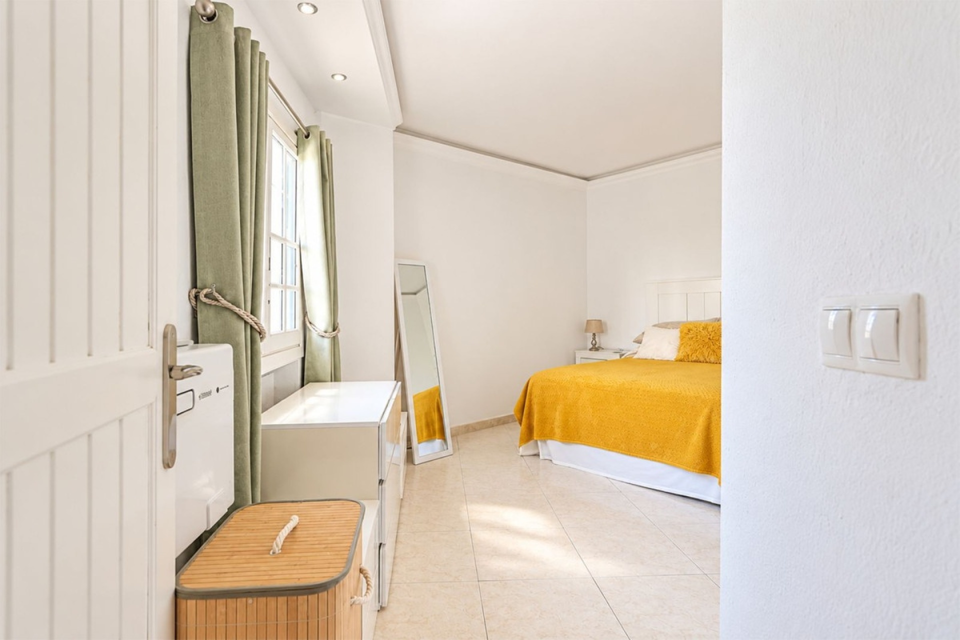 Rynek wtórny - apartment - Marbella - Puerto de Cabopino