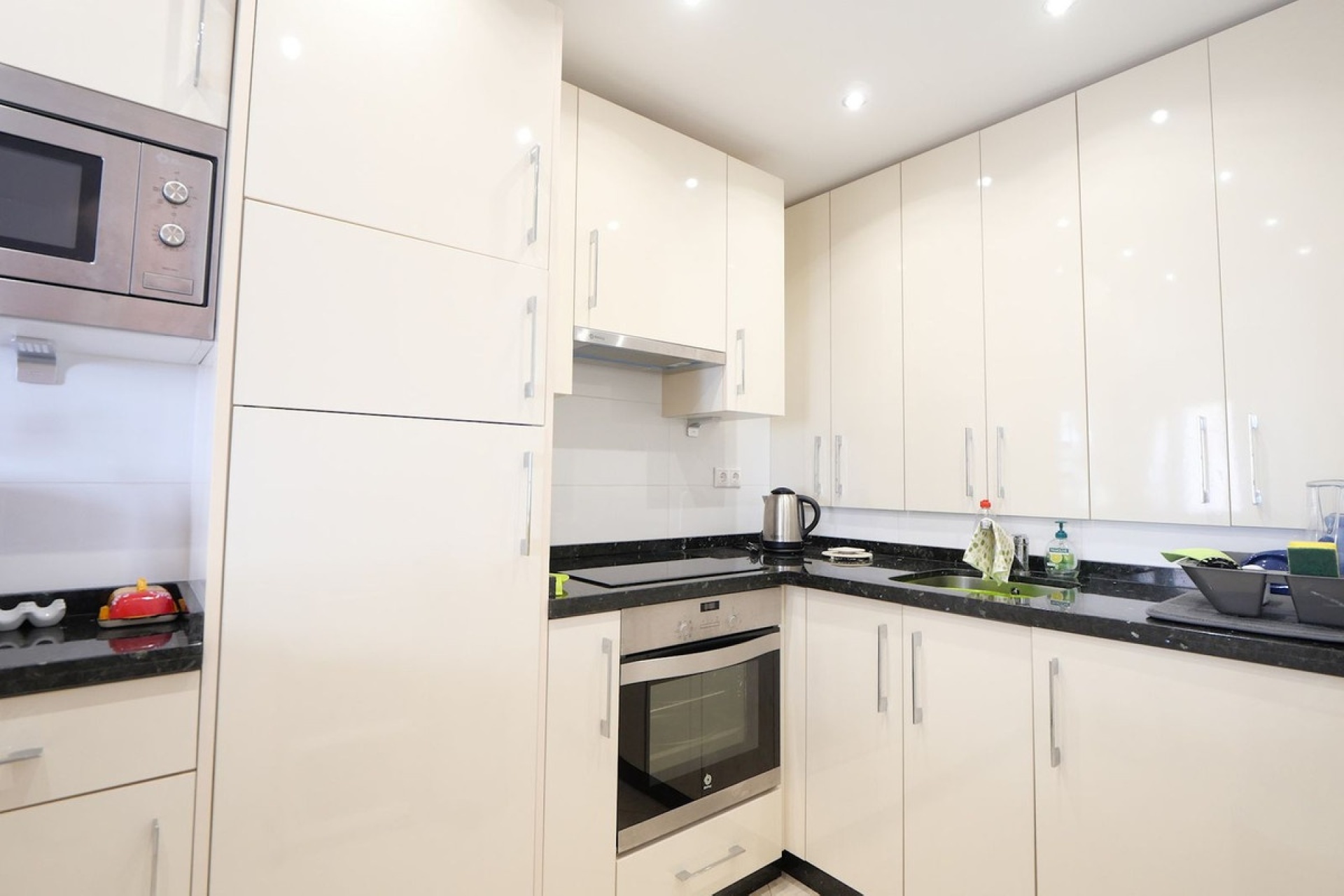 Rynek wtórny - apartment - Marbella - Puerto de Cabopino
