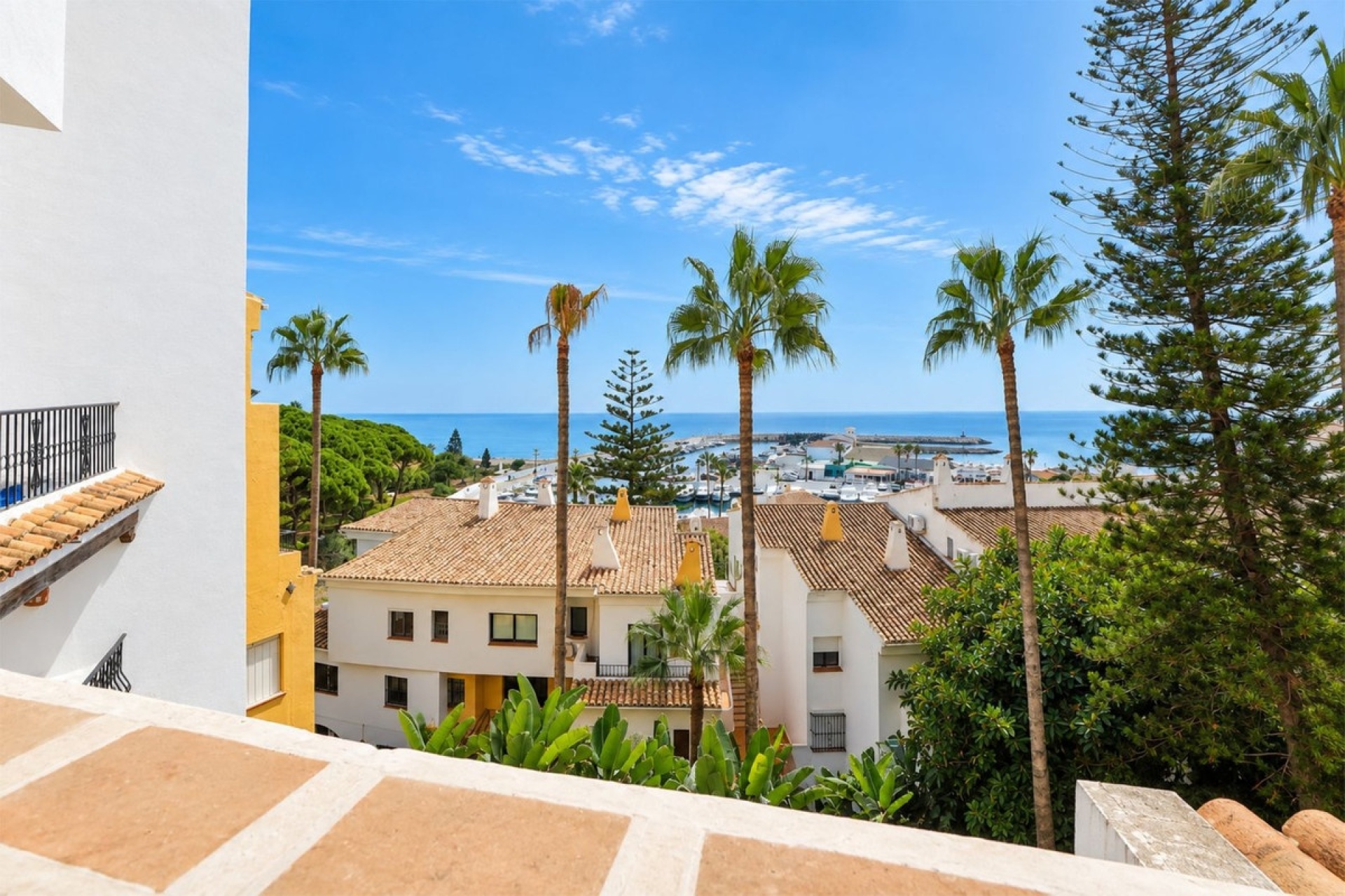 Rynek wtórny - apartment - Marbella - Puerto de Cabopino
