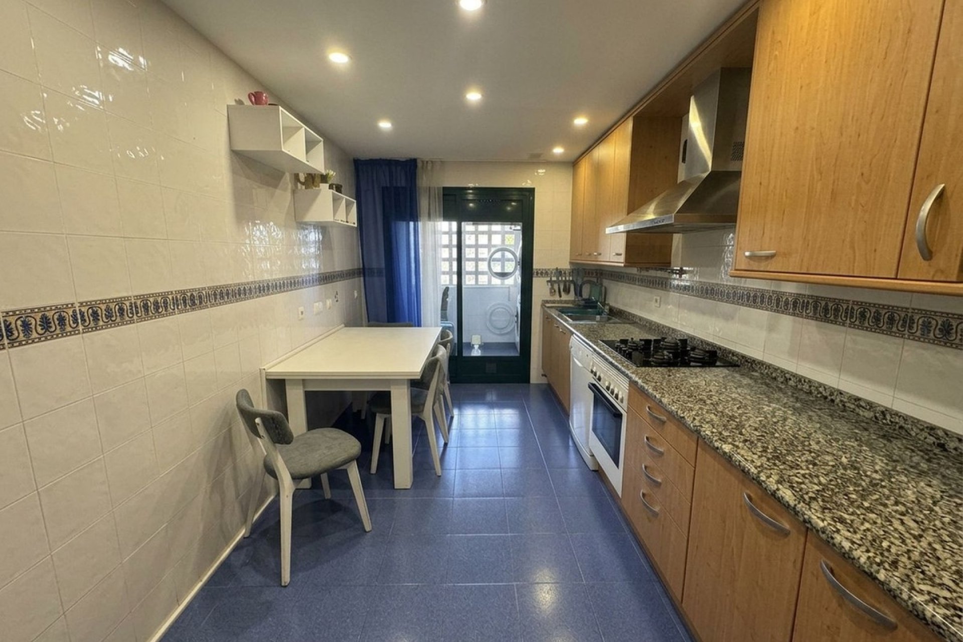 Rynek wtórny - apartment - Marbella - San Pedro de Alcántara