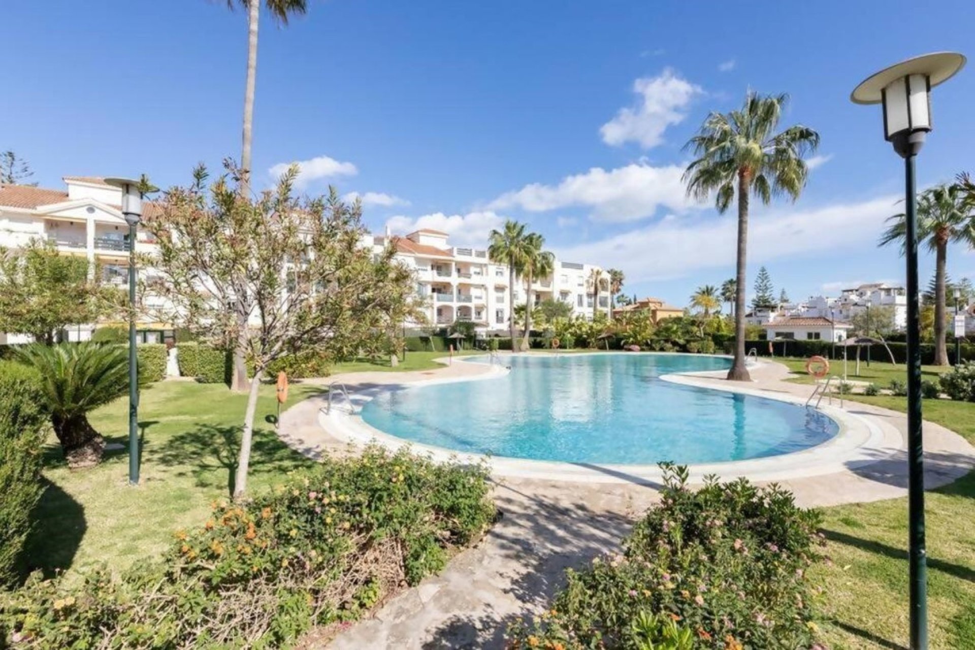 Rynek wtórny - apartment - Marbella - San Pedro de Alcántara