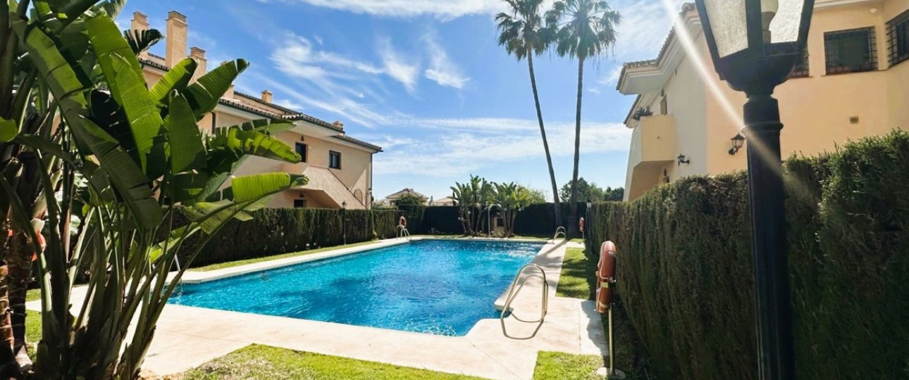 Rynek wtórny - apartment - Marbella - San Pedro de Alcántara