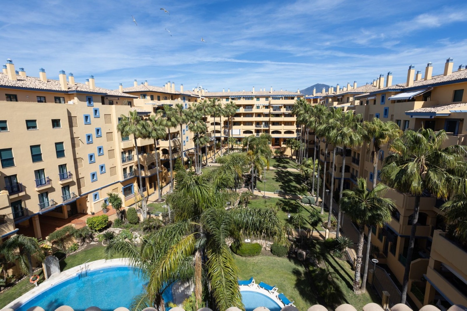 Rynek wtórny - apartment - Marbella - San Pedro de Alcántara