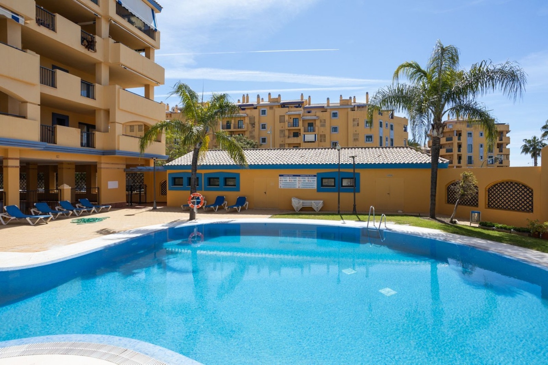 Rynek wtórny - apartment - Marbella - San Pedro de Alcántara