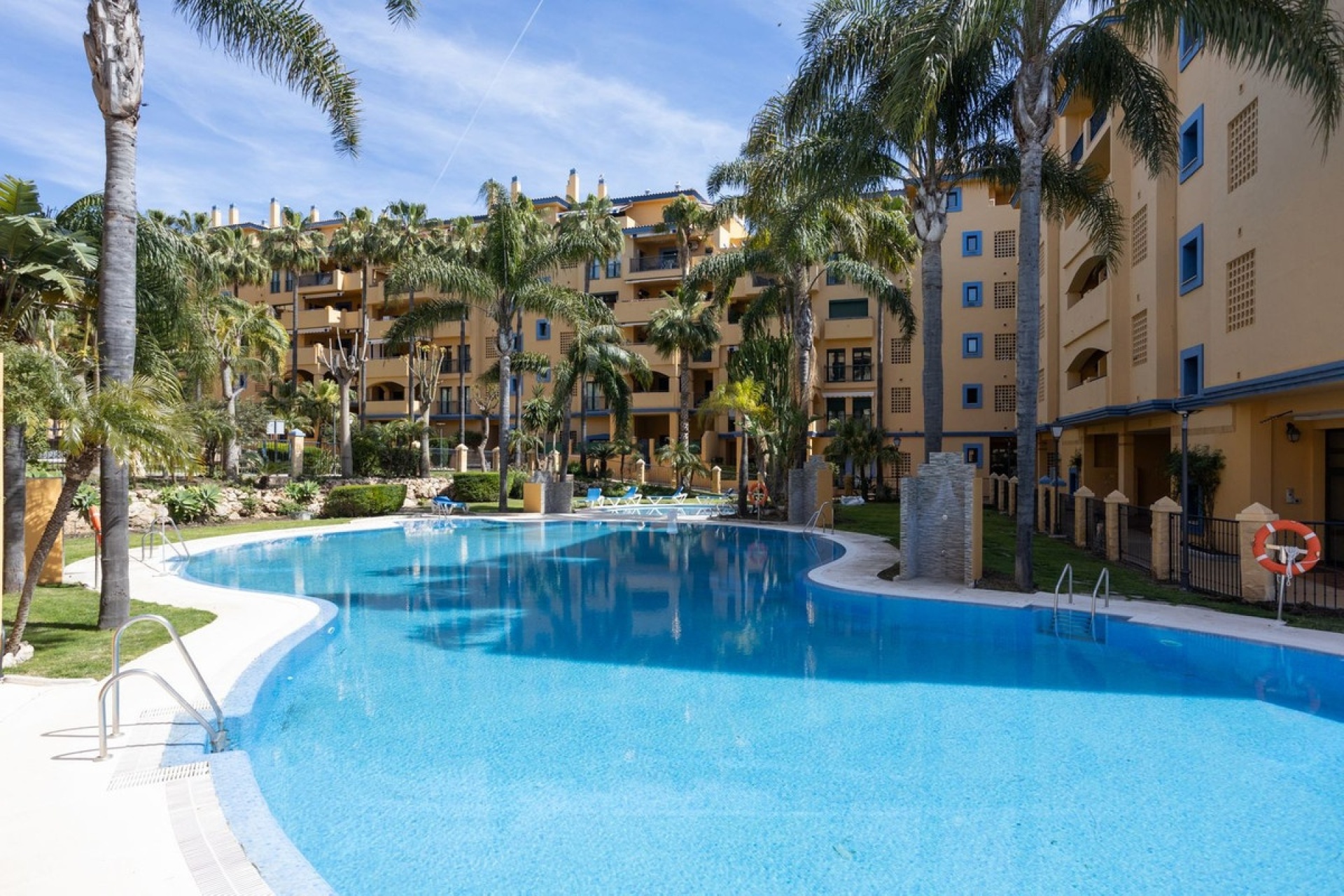 Rynek wtórny - apartment - Marbella - San Pedro de Alcántara
