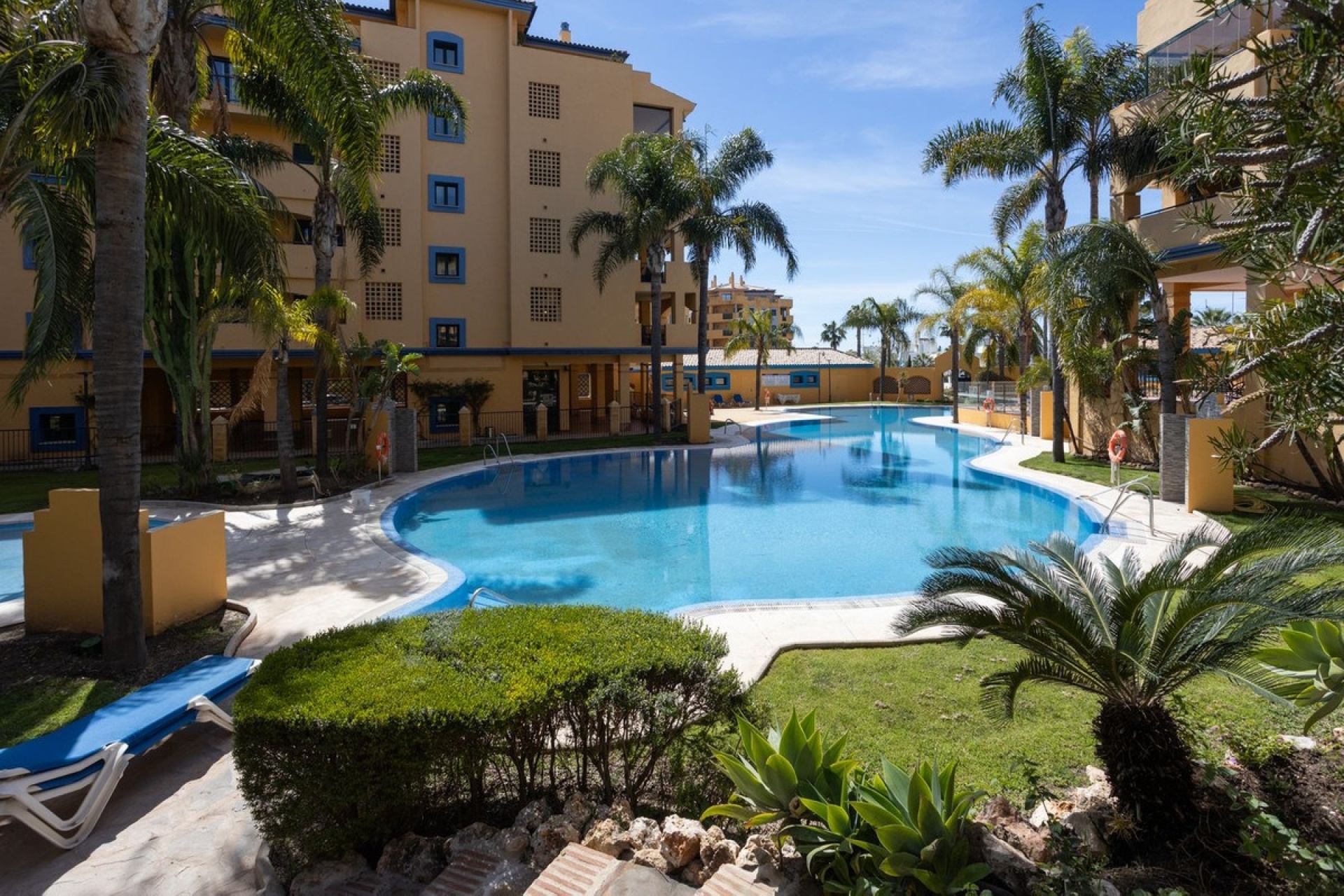 Rynek wtórny - apartment - Marbella - San Pedro de Alcántara
