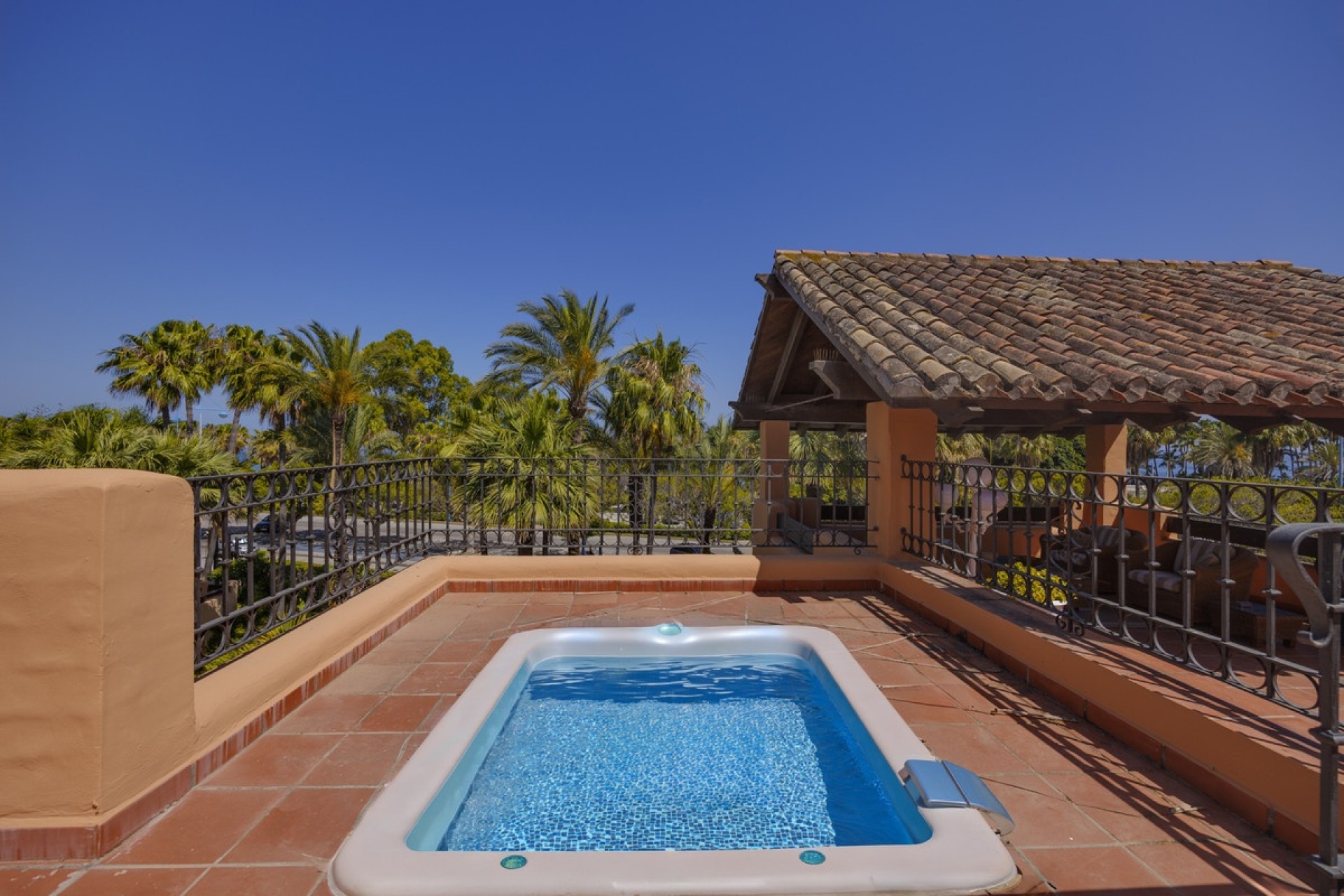Rynek wtórny - apartment - Marbella - San Pedro de Alcántara