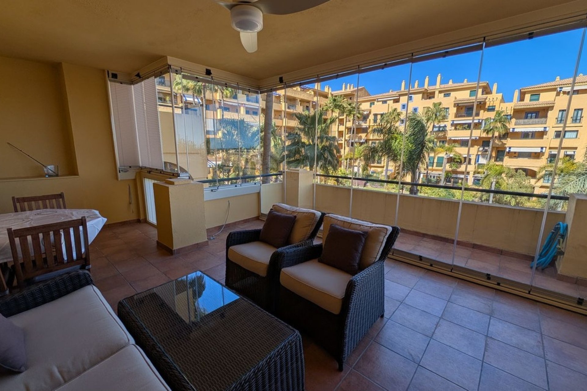 Rynek wtórny - apartment - Marbella - San Pedro de Alcántara