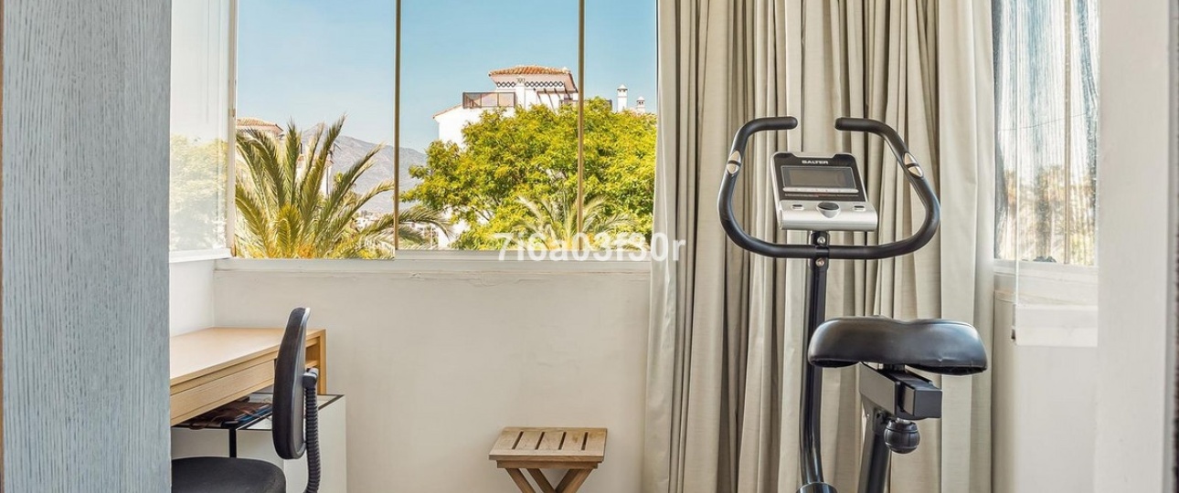 Rynek wtórny - apartment - Marbella - San Pedro de Alcántara