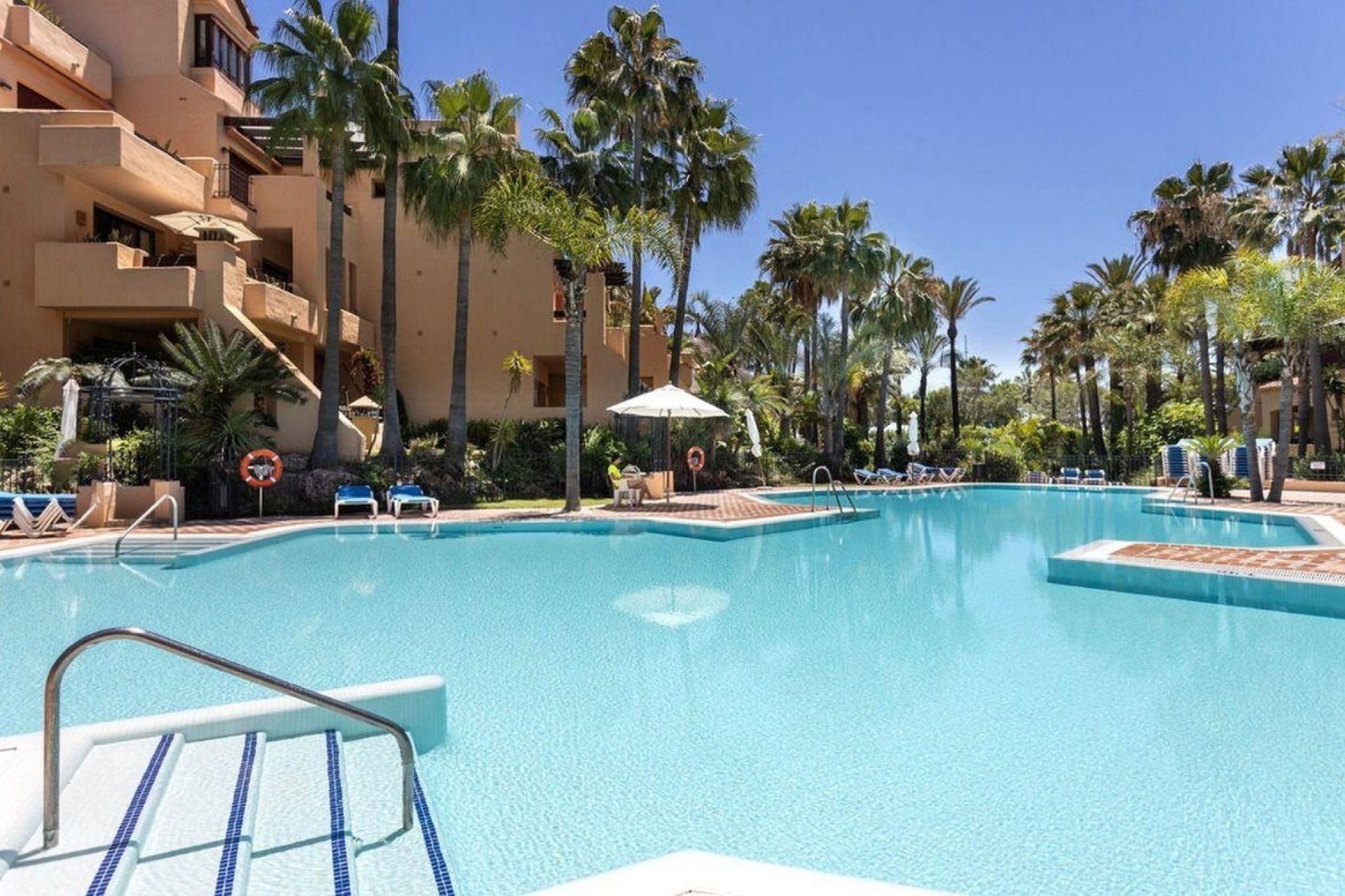 Rynek wtórny - apartment - Marbella - San Pedro de Alcántara