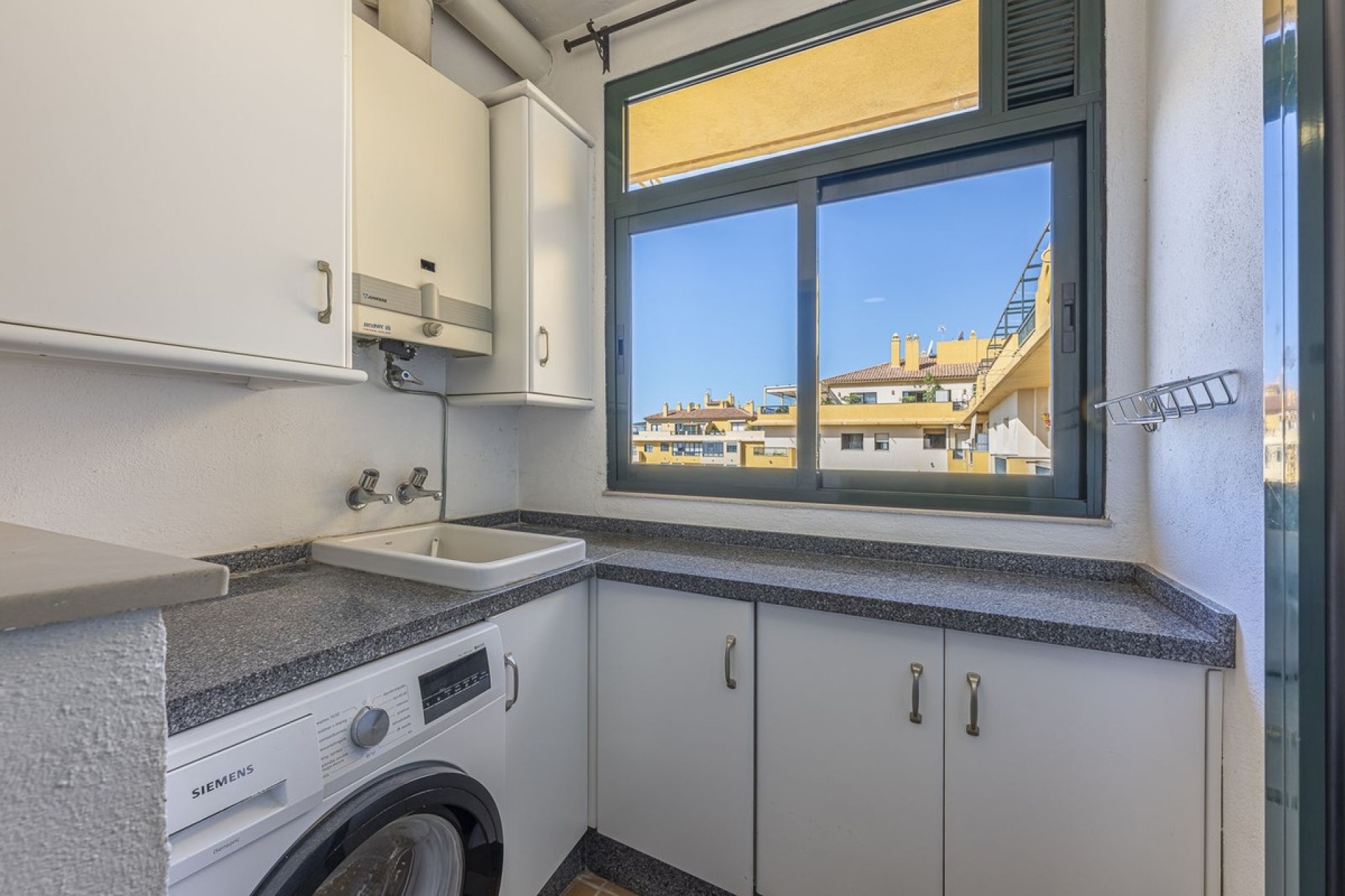Rynek wtórny - apartment - Marbella - San Pedro de Alcántara