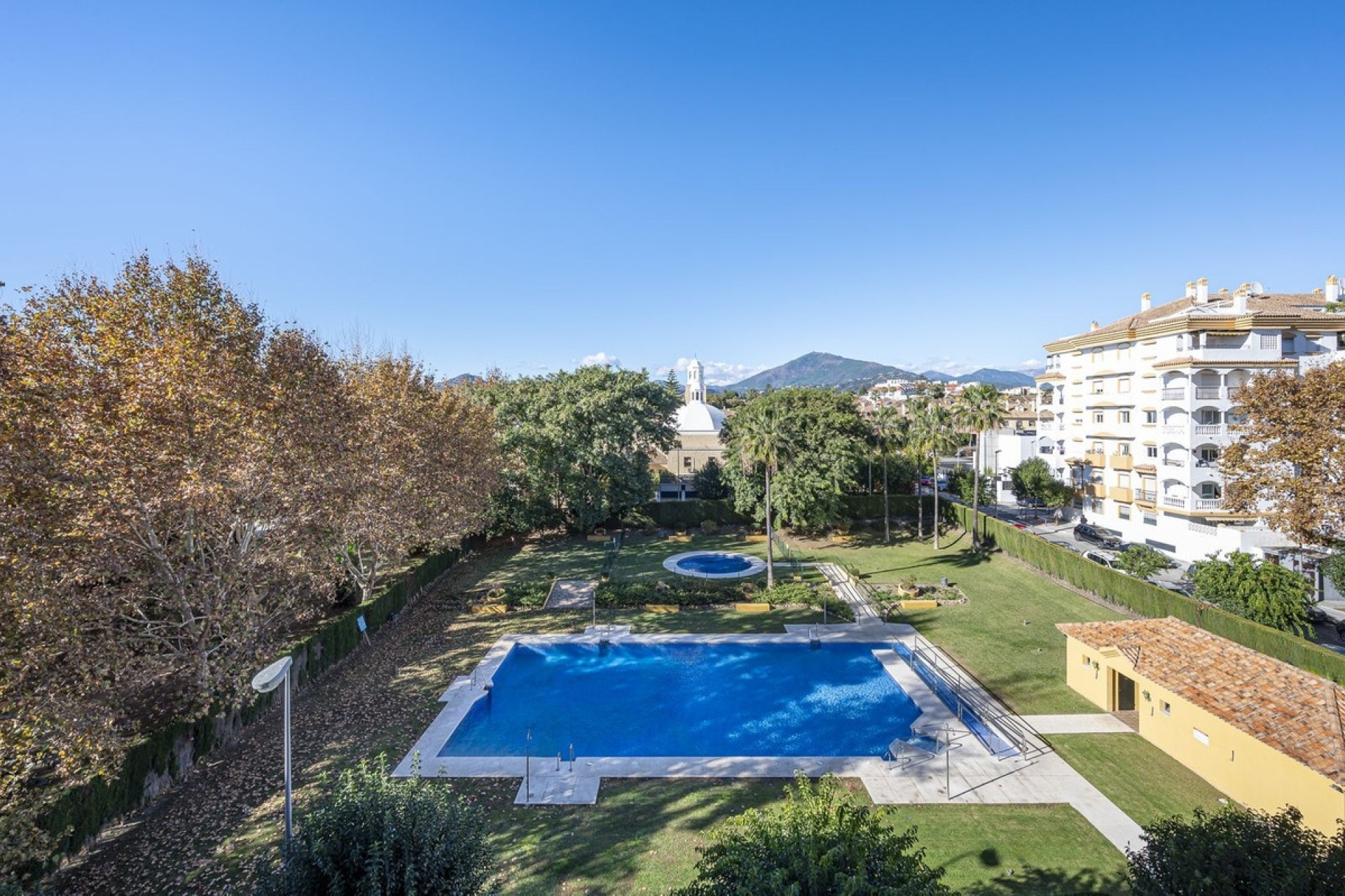 Rynek wtórny - apartment - Marbella - San Pedro de Alcántara