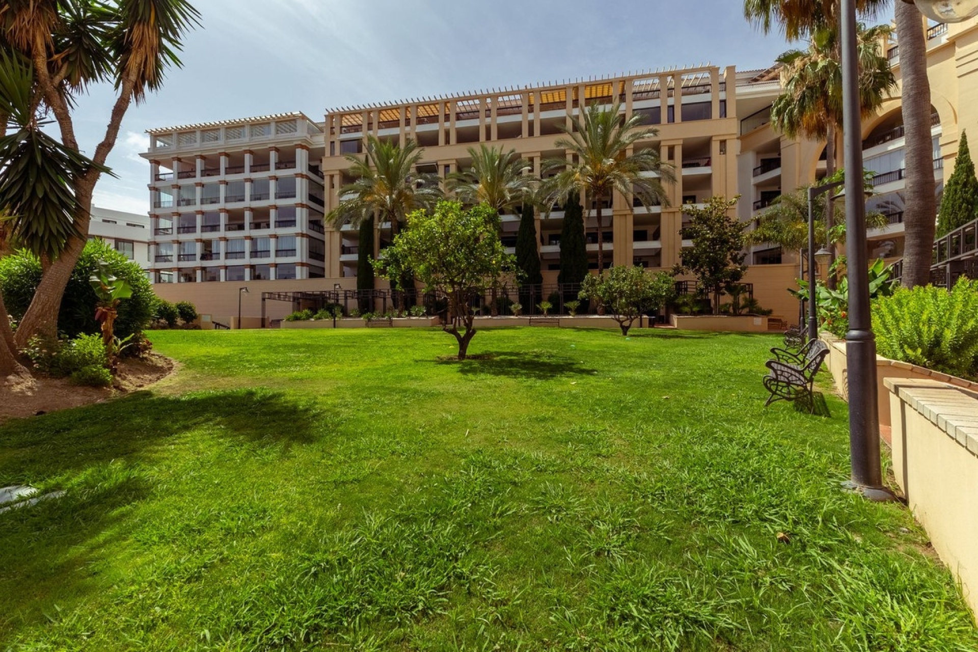 Rynek wtórny - apartment - Marbella - San Pedro de Alcántara