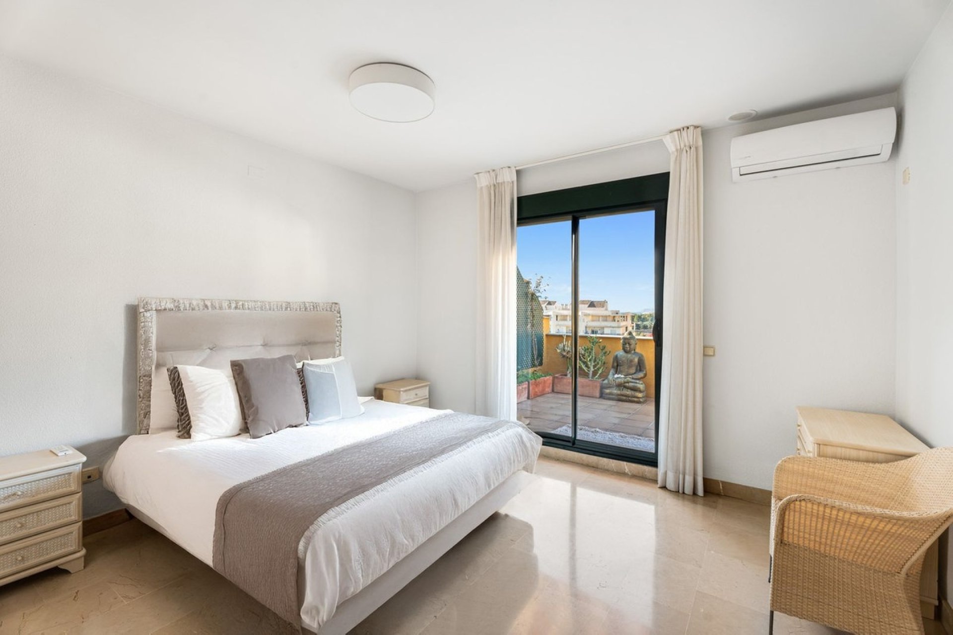 Rynek wtórny - apartment - Marbella - San Pedro de Alcántara