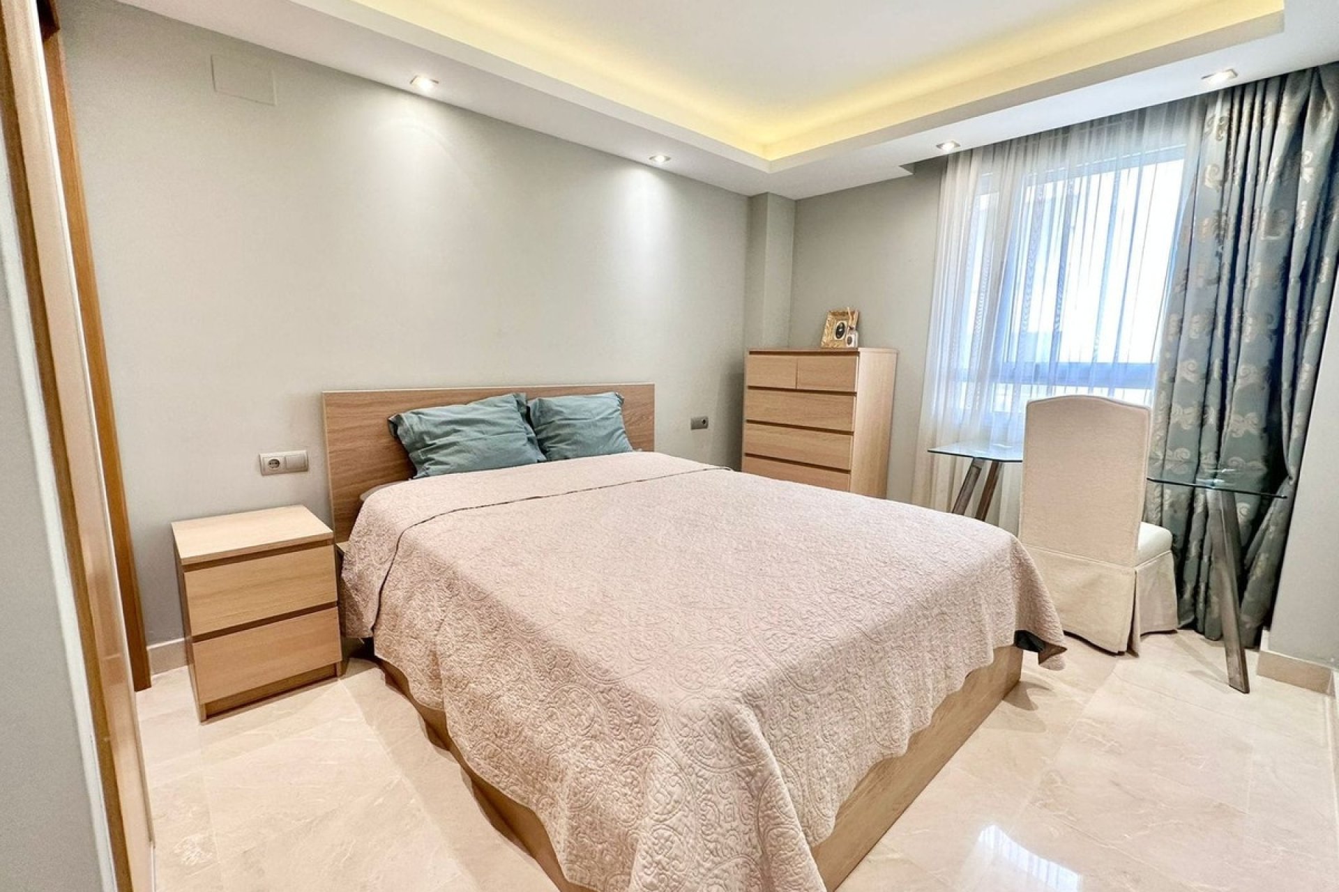 Rynek wtórny - apartment - Marbella - San Pedro de Alcántara