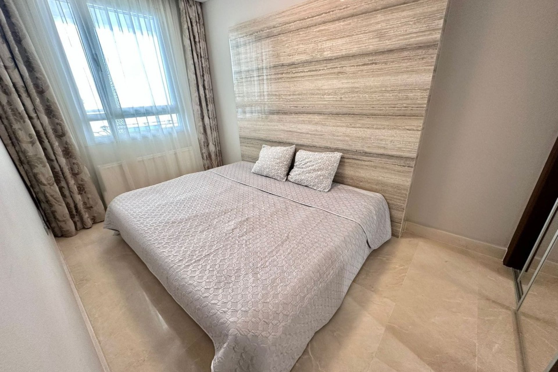 Rynek wtórny - apartment - Marbella - San Pedro de Alcántara