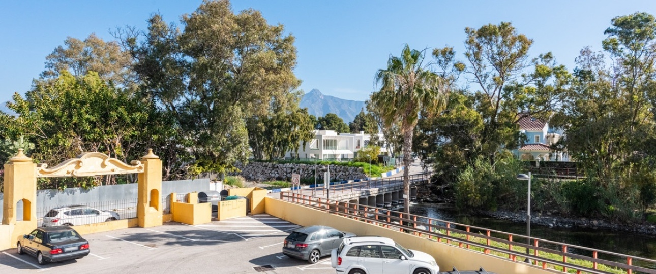 Rynek wtórny - apartment - Marbella - San Pedro de Alcántara
