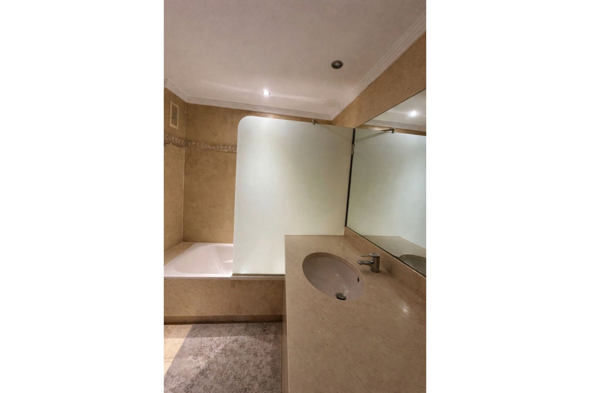Rynek wtórny - apartment - Marbella - San Pedro de Alcántara