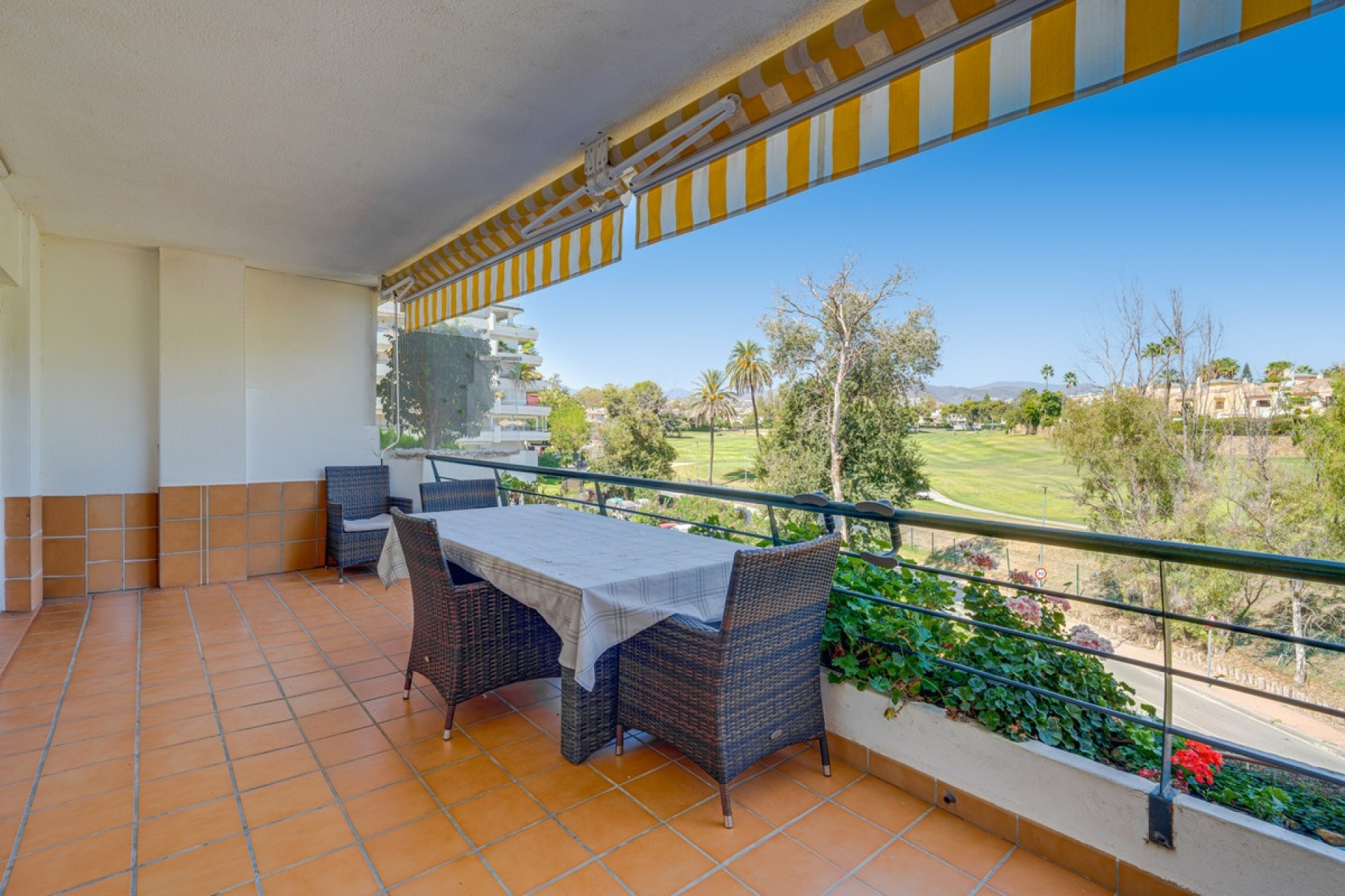 Rynek wtórny - apartment - Marbella - San Pedro de Alcántara