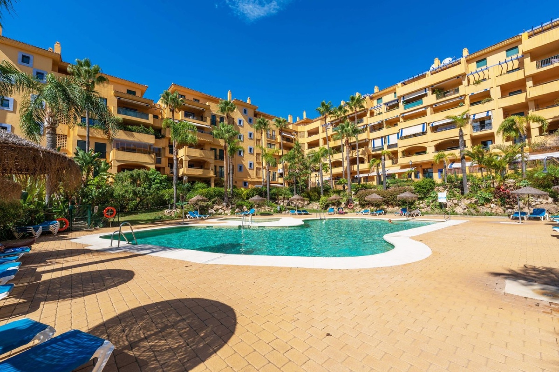 Rynek wtórny - apartment - Marbella - San Pedro de Alcántara