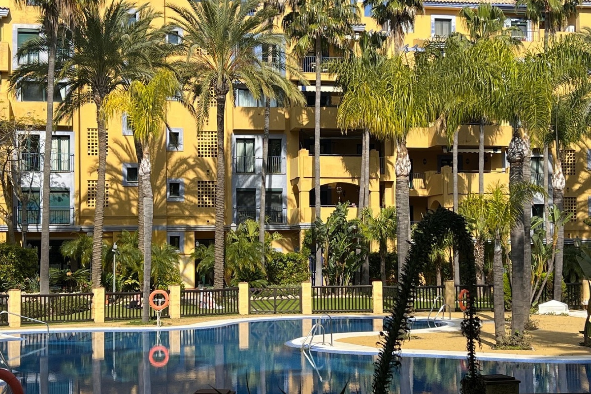 Rynek wtórny - apartment - Marbella - San Pedro de Alcántara