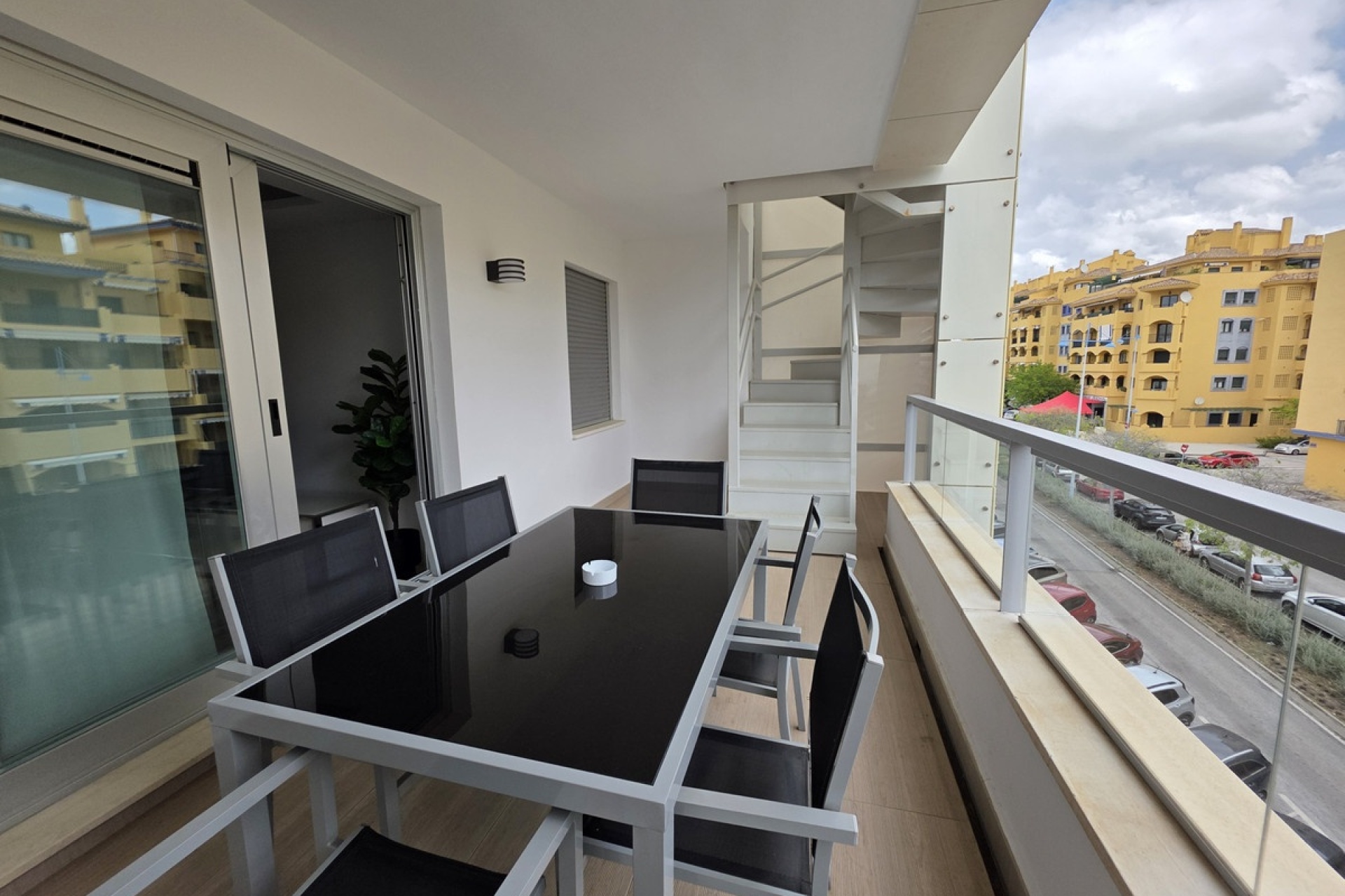 Rynek wtórny - apartment - Marbella - San Pedro de Alcántara