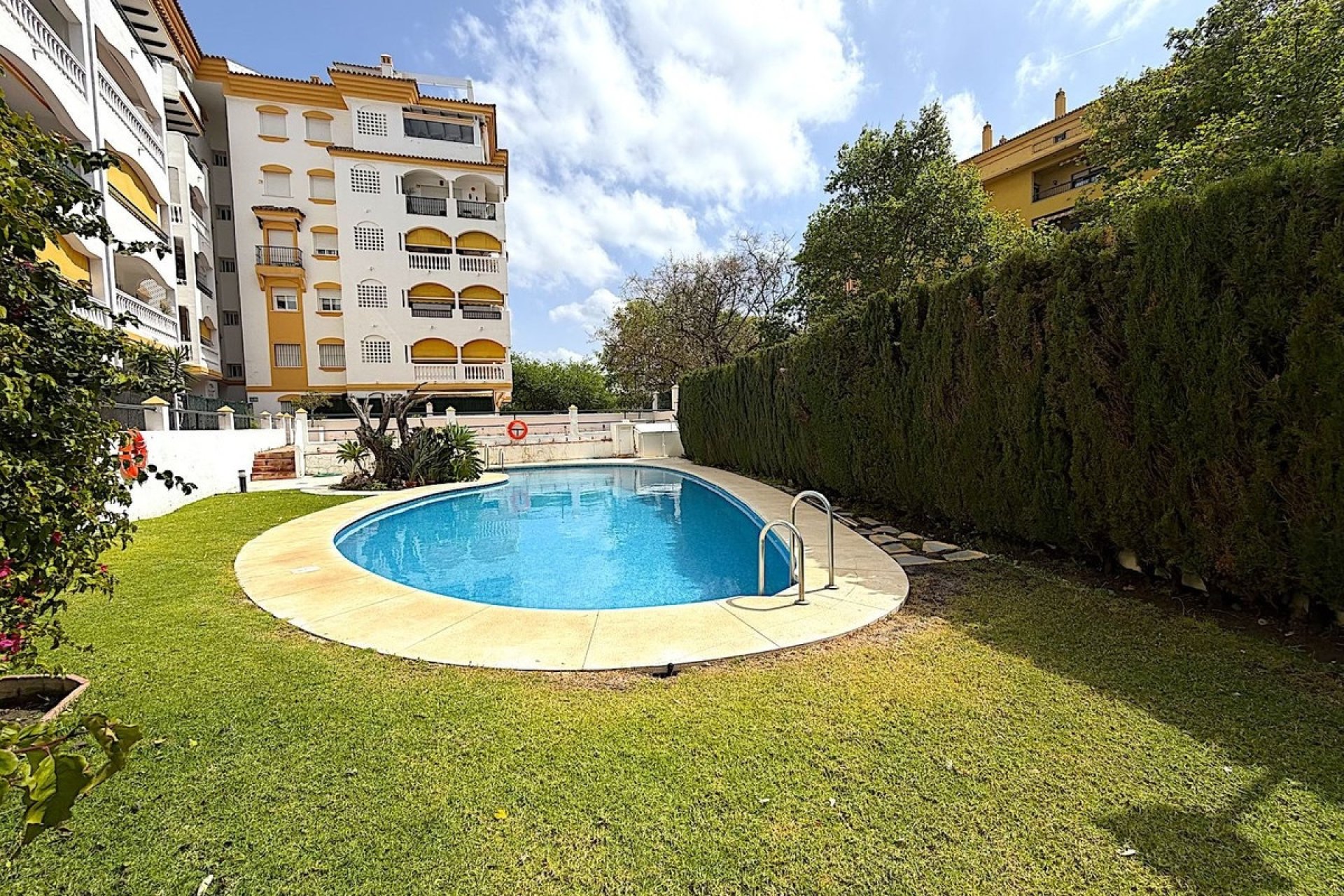 Rynek wtórny - apartment - Marbella - San Pedro de Alcántara