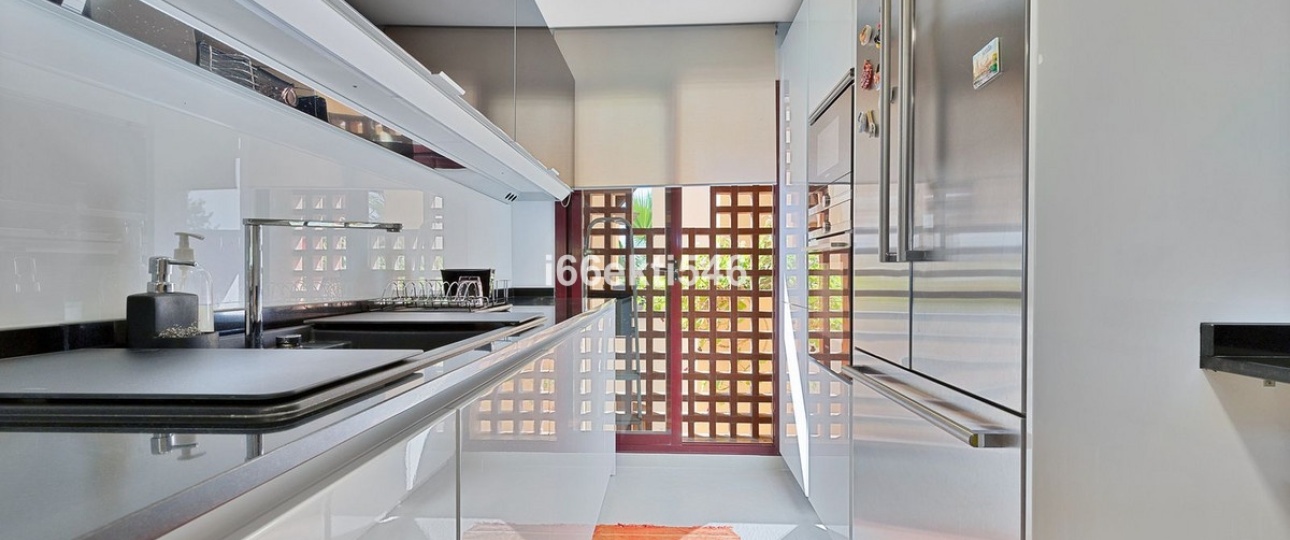 Rynek wtórny - apartment - Marbella - San Pedro de Alcántara