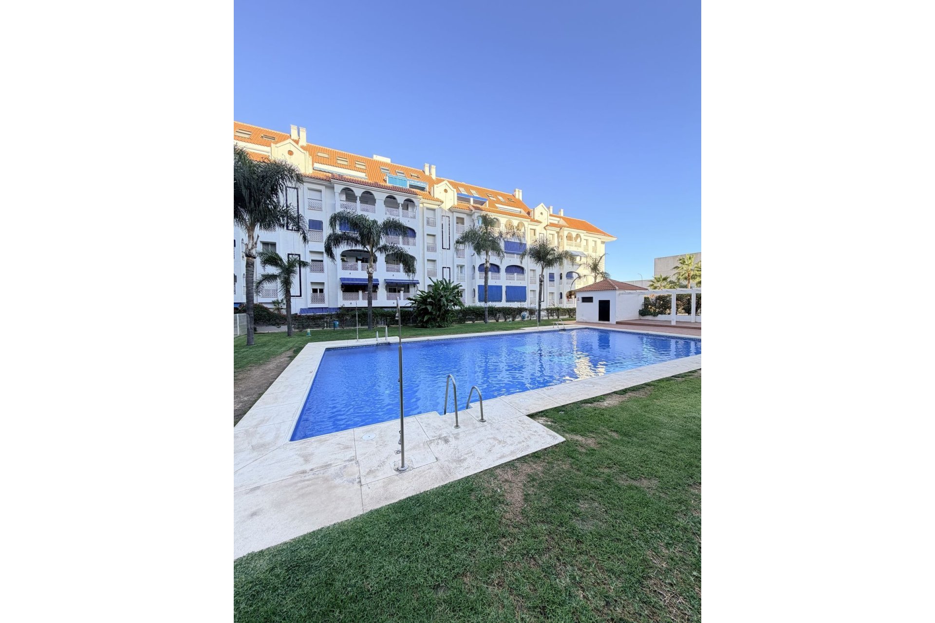 Rynek wtórny - apartment - Marbella - San Pedro de Alcántara