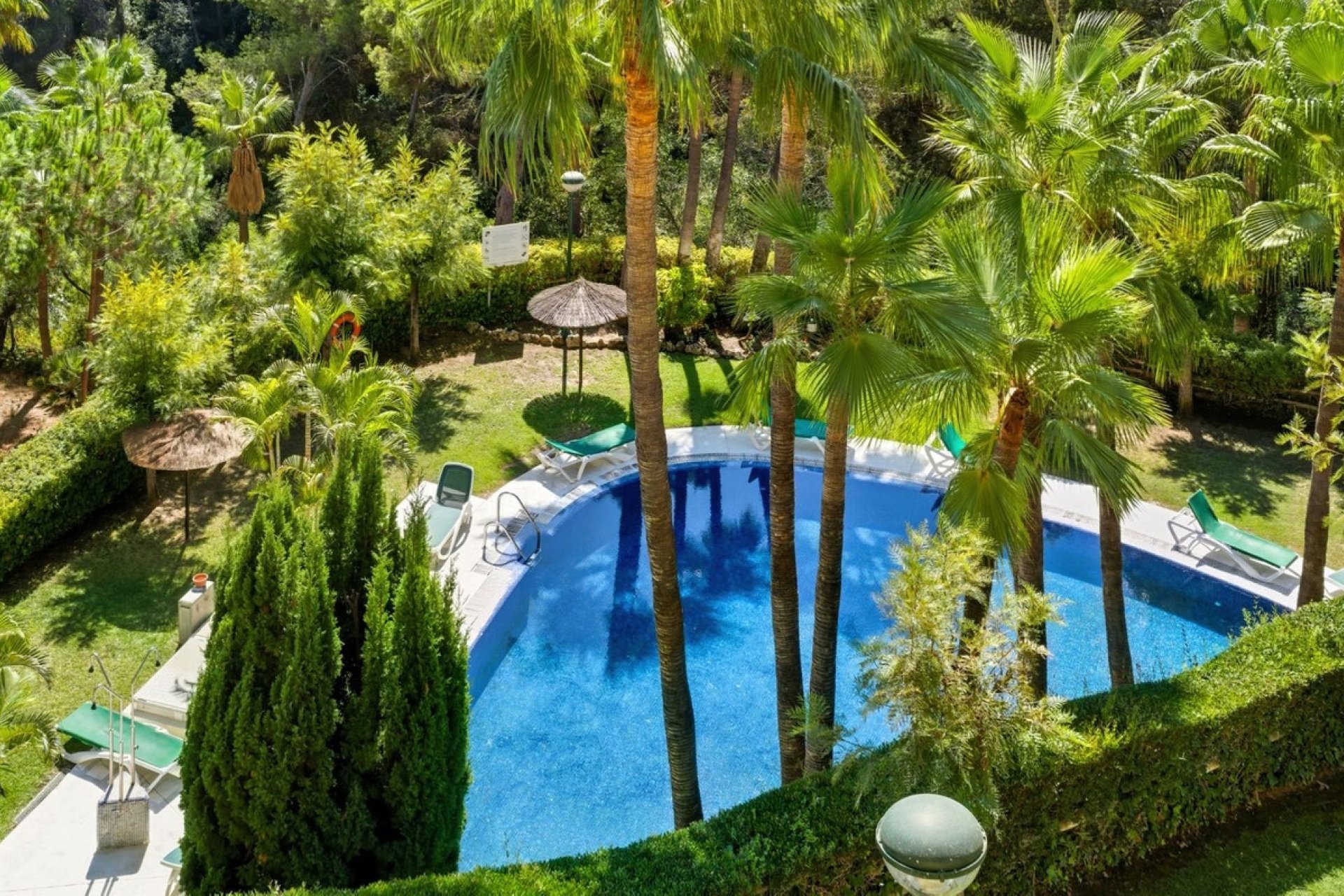 Rynek wtórny - apartment - Marbella - Sierra Blanca