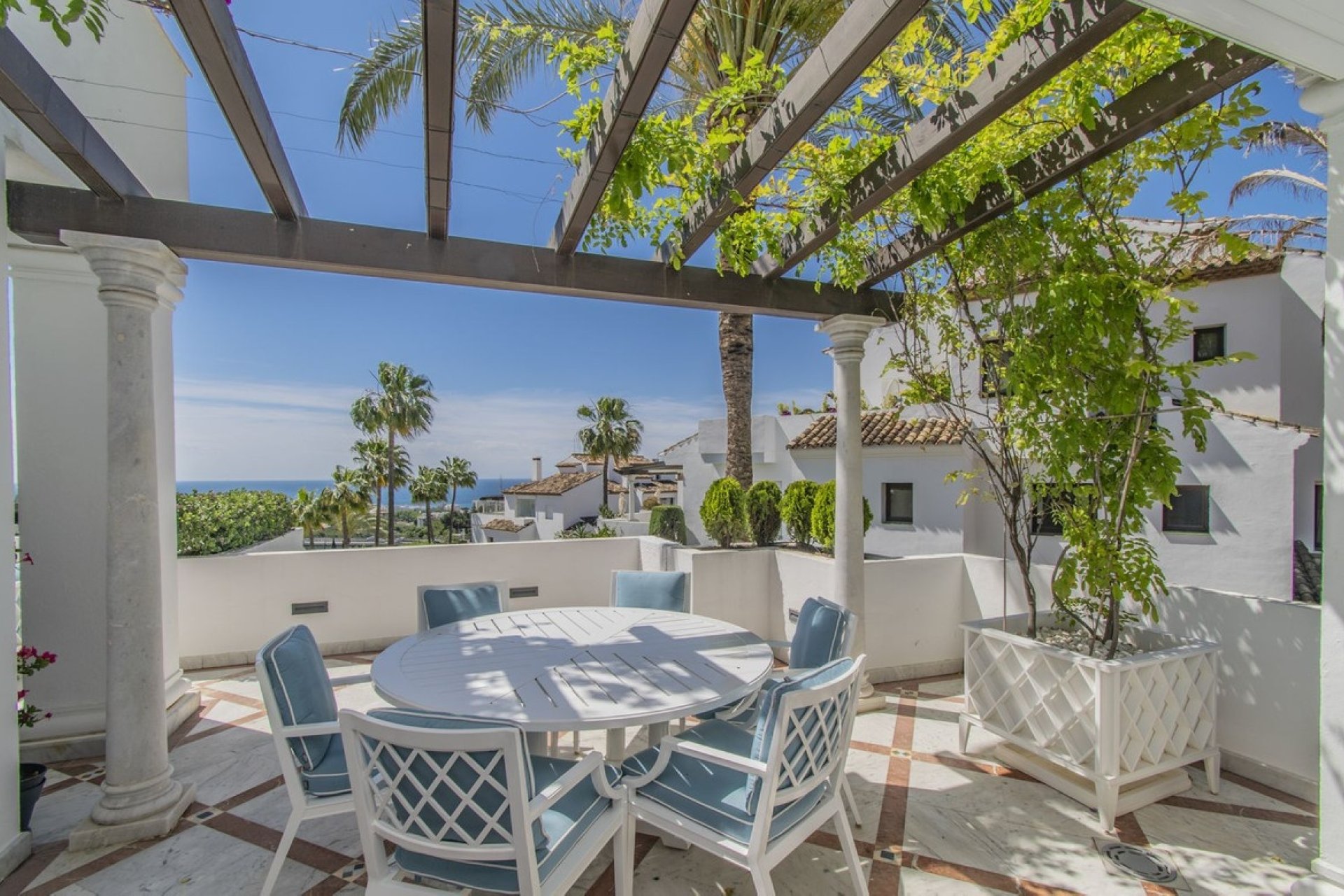 Rynek wtórny - apartment - Marbella - Sierra Blanca