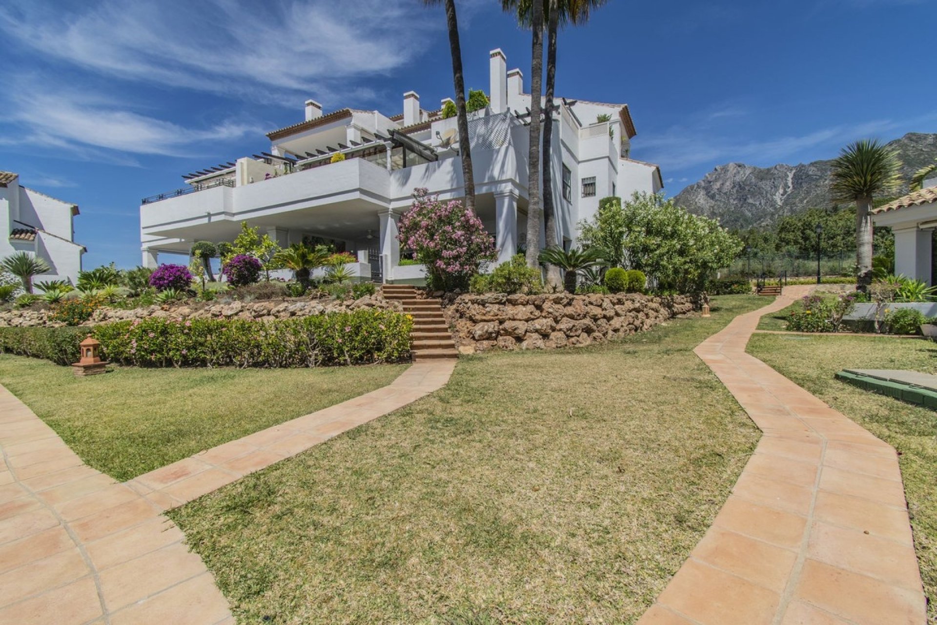 Rynek wtórny - apartment - Marbella - Sierra Blanca