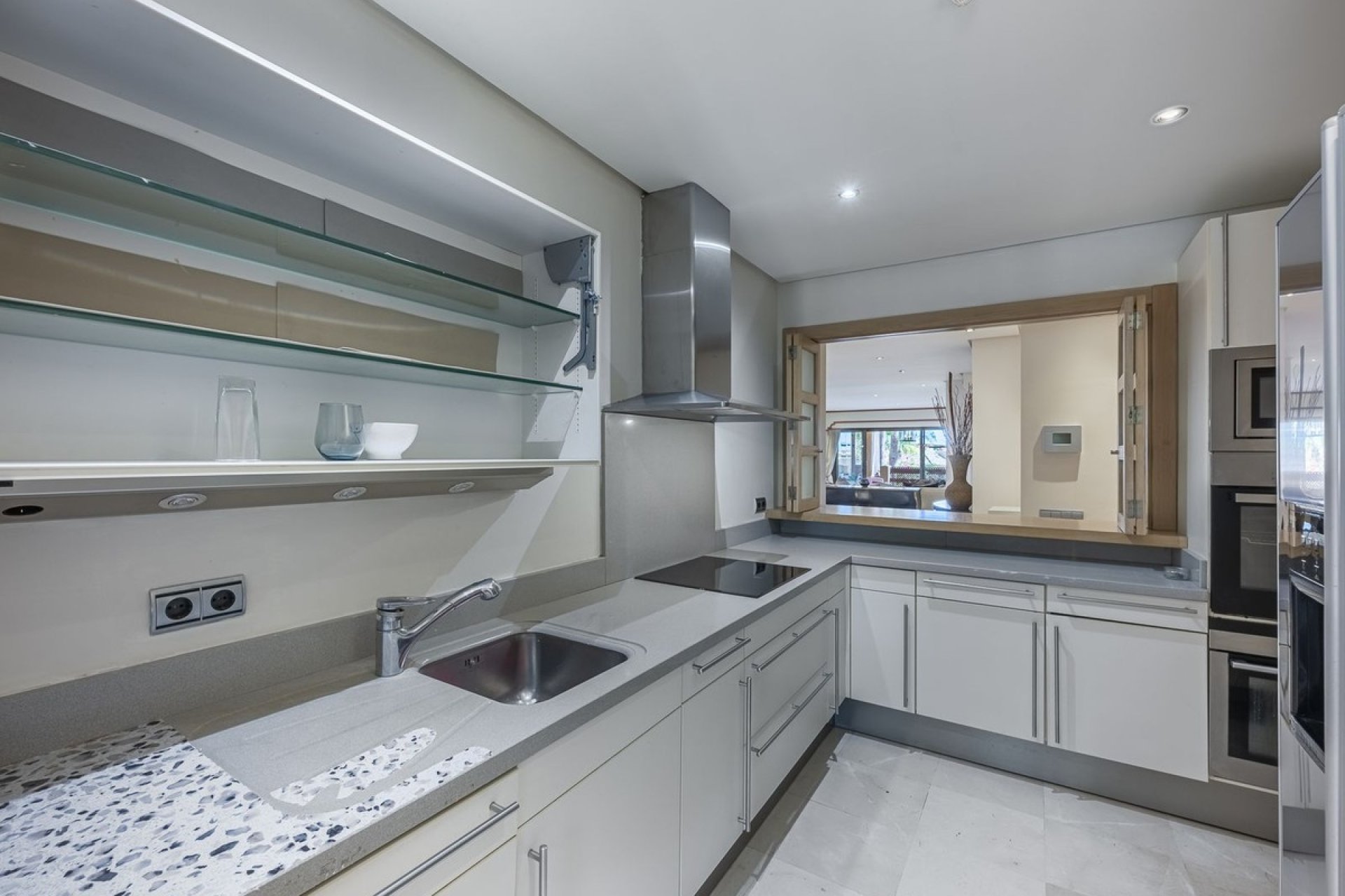 Rynek wtórny - apartment - Marbella - Sierra Blanca