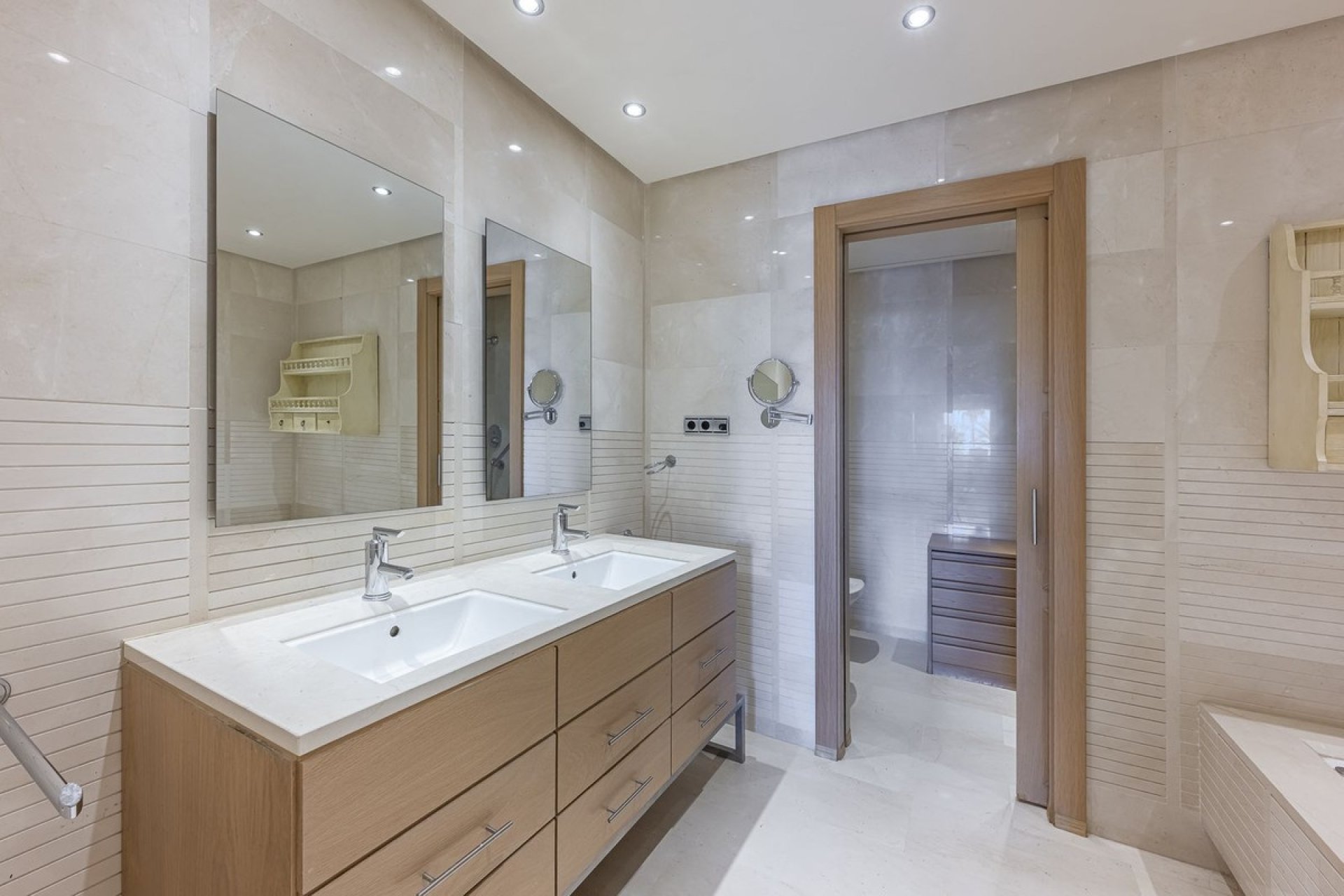 Rynek wtórny - apartment - Marbella - Sierra Blanca