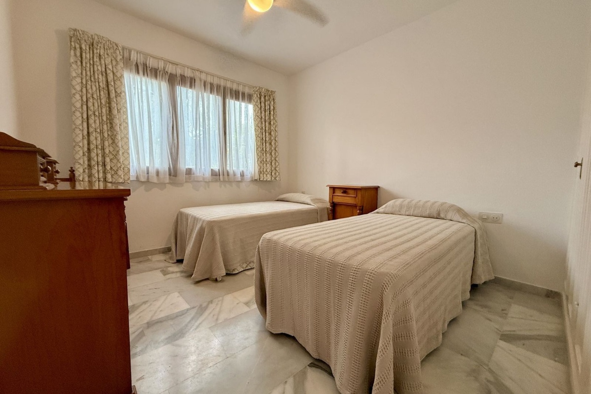 Rynek wtórny - apartment - Marbella - Sierra Blanca